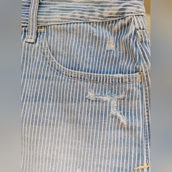 Distressed Denim Striped Mini Skirt - Picture 4 of 11
